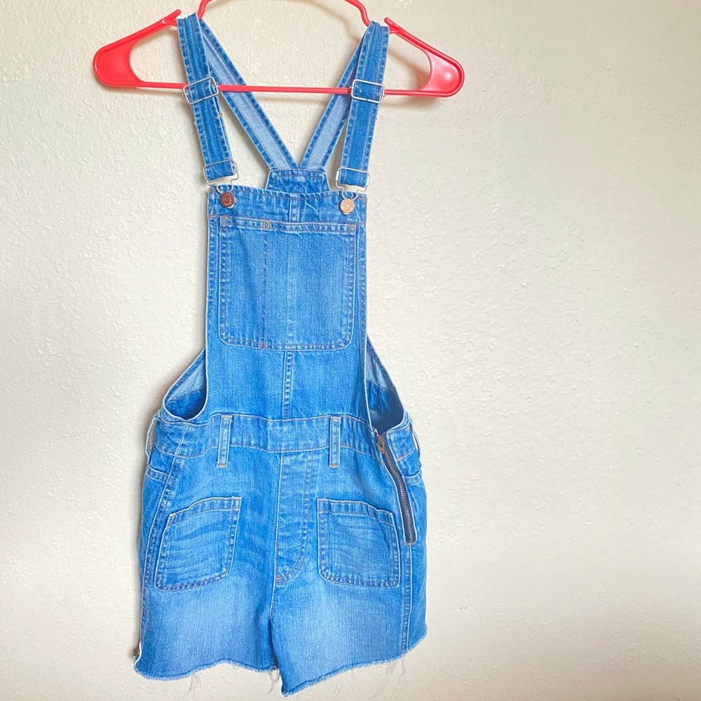 Madewell light denim overalls with pockets
